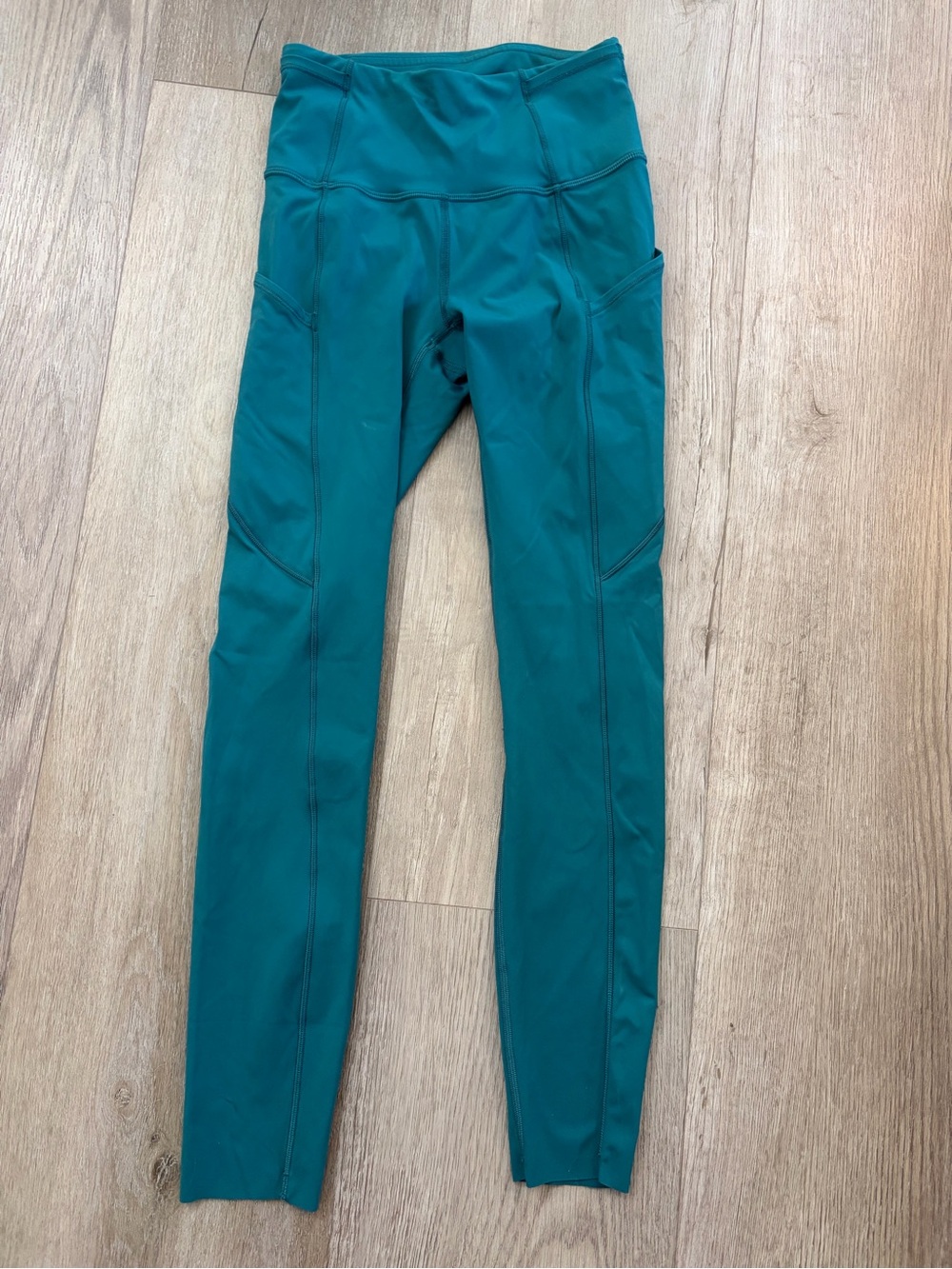 lululemon athletica Womanโs Teal High-Rise Performance Leggings